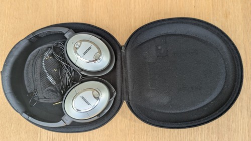 Bose quiet comfort - quiet, 15